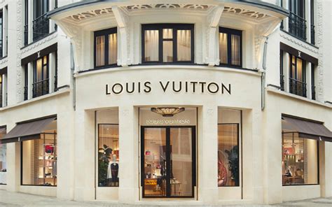 louis vuitton job salary.